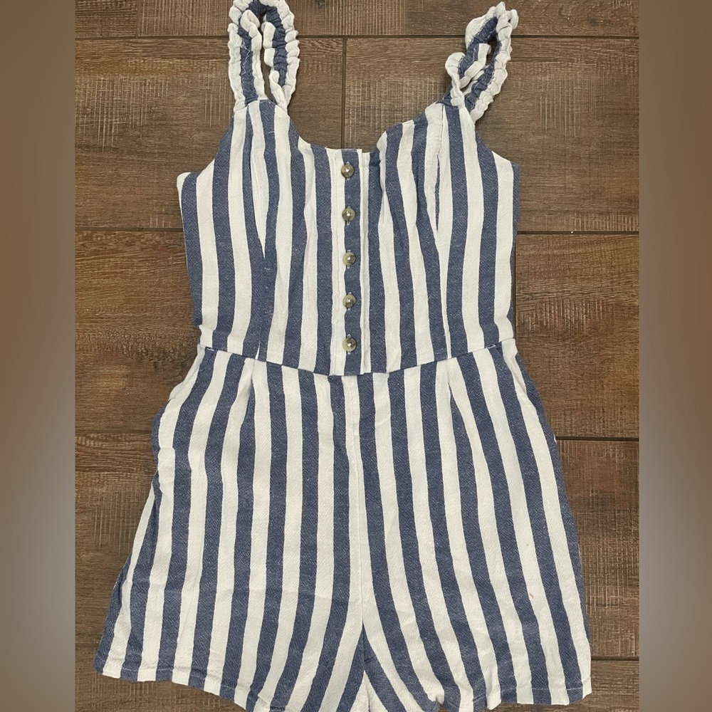 Hollister blue and white striped Romper sz S